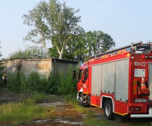Śmiertelne porażenie prądem. Nie żyje 32-latek. Ranny drugi mężczyzna