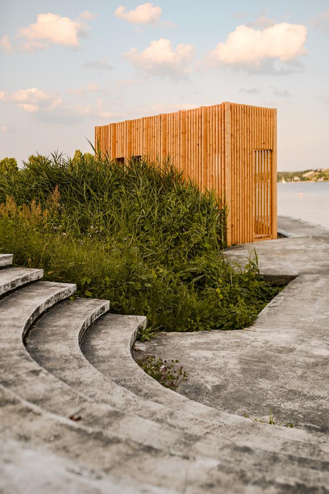 Warsztaty Mood for wood 2023 w Poznaniu – projekt „Ambona” grupy prowadzonej przez Zoltána Majora i Pétera Müllnera z węgierskiej pracowni Partizan Architecture
