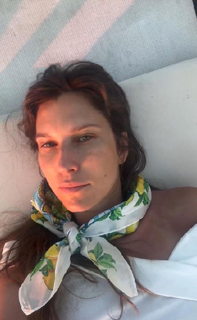 Barwy szczęścia poza planem. Kamila Kamińska (Regina)