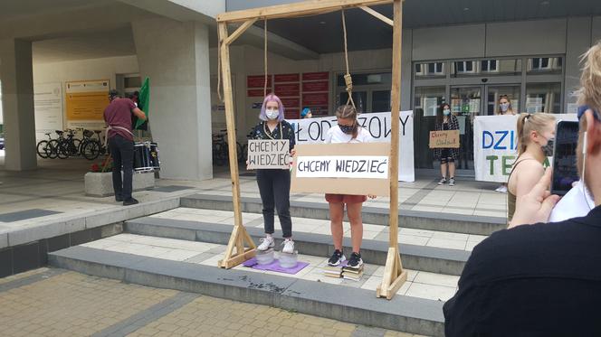 Strajk w Bydgoszczy. Młodzież wykrzyczała swoje niezadowolenie