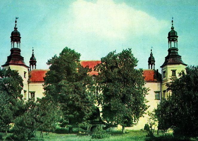 Pałac Biskupów Krakowskich w Kielcach na archiwalnych zdjęciach