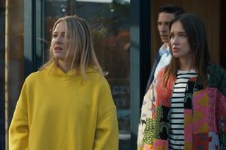 Barwy szczęścia, odcinek 3154. Grażyna (Kinga Suchan), Tomasz (Jakub Sokołowski), Madzia (Natalia Sierzputowska)