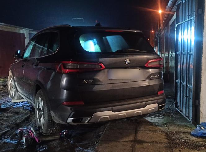 Jednej nocy ukradli 12 BMW, Lexusa i Hyundaia. 27-latek i 39-latek wpadli w policyjnej obławie