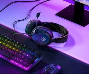 SteelSeries Arctis Nova 1 