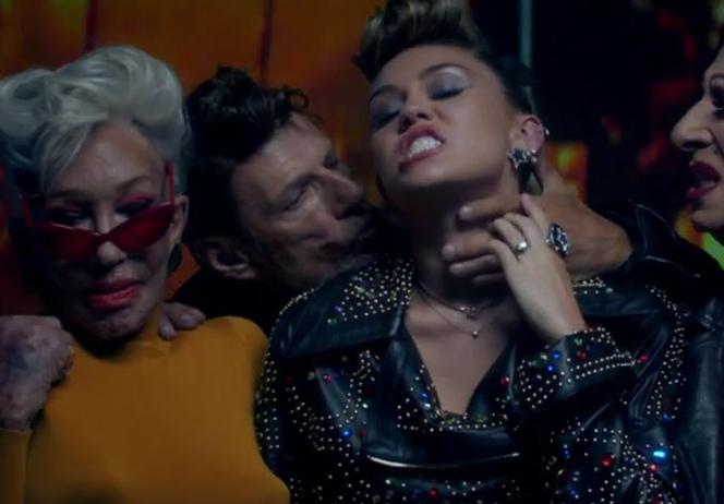 Miley Cyrus, Younger Now - teledysk