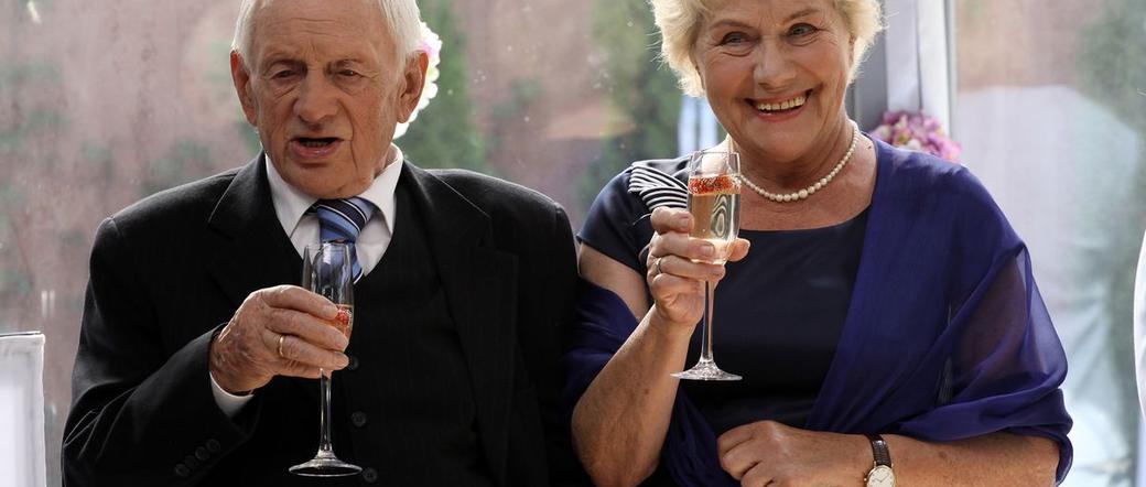 M jak miłość odc. 1076. Lucjan (Witold Pyrkosz), Barbara (Teresa Lipowska)