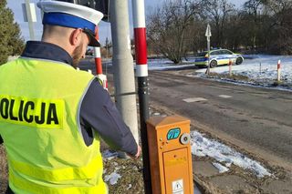 Sekundy od tragedii na przejeździe kolejowym