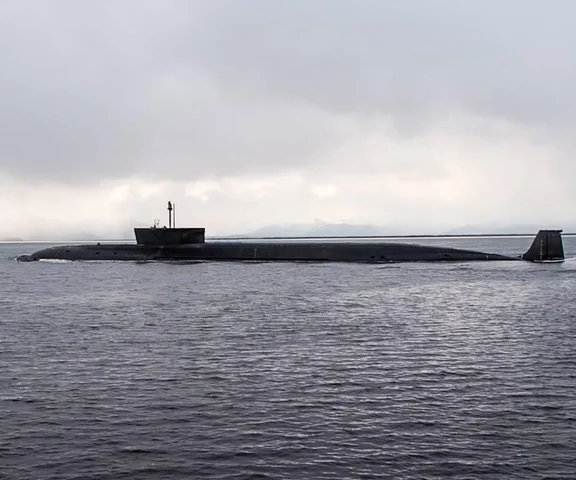 Wykryto pięć dronów nad bazą. Wojsko otworzyło ogień