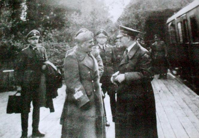 Historyczne spotkanie Hitlera i Mussoliniego w Stępinie