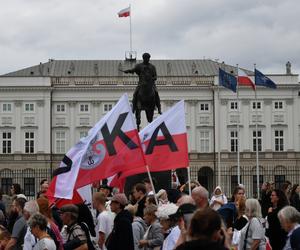 Zdjęcia z Marszu Powstania Warszawskiego