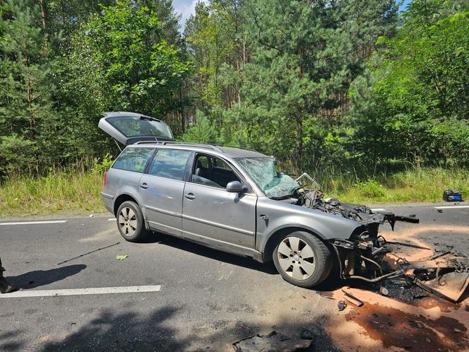 Pojazd armii USA zderzył się z osobówką koło Bolesławca. Jedna osoba w szpitalu 