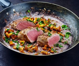 Polędwiczki wieprzowe Magdy Gessler. Obłędnie grają z kurkowym sosem