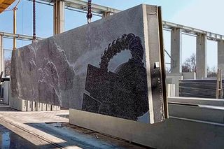  Fasada z betonu  graficznego w szkole  w Szwecji