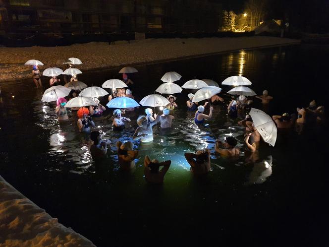 Wesołe Morsy z parasolkami