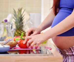 Co jeść w ciąży poza domem?