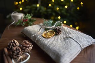 Pakuj gwiazdkowe prezenty ekologicznie