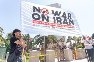 Izrael kontynuuje naloty na Iran. Teheran nadal pod ostrzałem. Na atak odpowiada rakietami
