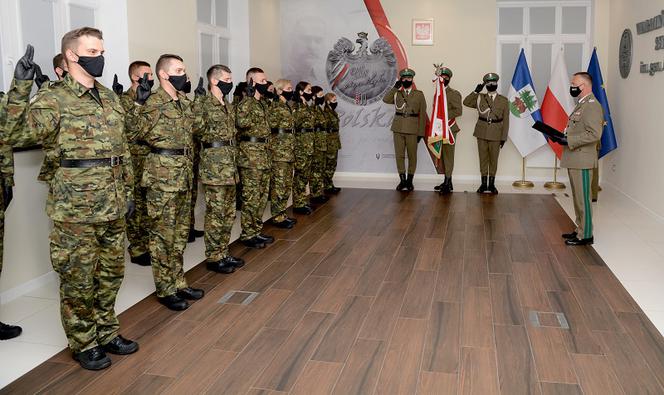 Nowi funkcjonariusze w warmińsko-mazurskiej straży granicznej. Złożyli uroczyste ślubowanie [FOTO]