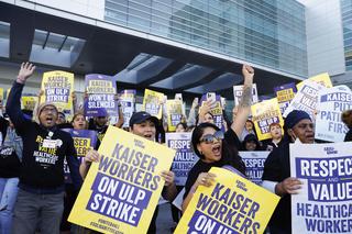 Chcą podwyżek i nowych pracowników. Największy w historii USA strajk personelu medycznego 