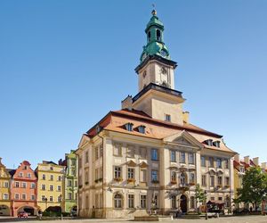 Miasto na Dolnym Śląsku jest siedzibą parku narodowego. Chwalił je nawet prezydent USA