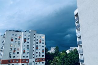 Orkan przechodzi przez województwo śląskie. Gwałtowne burze i ulewny deszcz