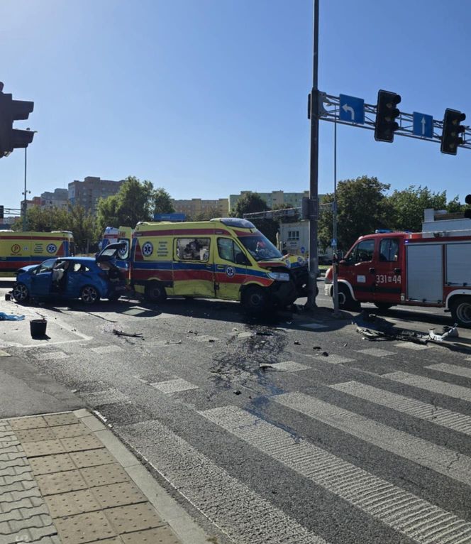 Wypadek na skrzyżowaniu ulic Limanowskiego i Maratońskiej