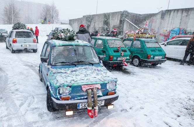 Parada Świątecznych Samochodów w Tychach