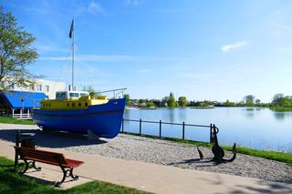 4. Powiat łosicki - mediana wynagrodzeń miesięcznych brutto (marzec 2025): 6202 zł