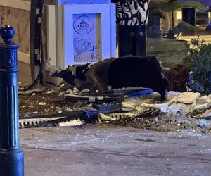 Warszawa. Totalna demolka. Audi wjechało w restaurację 