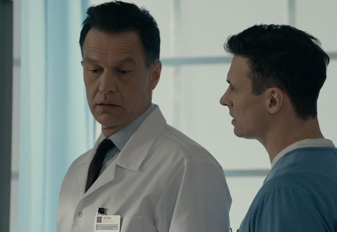 Na dobre i na złe odc. 957. Andrzej Falkowicz (Michał Żebrowski), Krzysztof Radwan (Mateusz Damięcki)