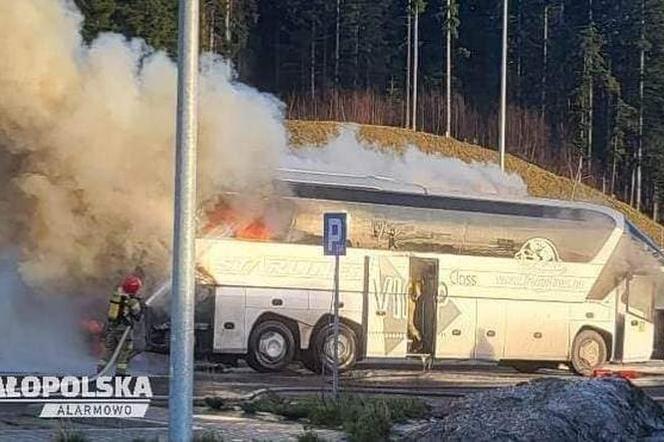 Zakopianka: pożar autobusu