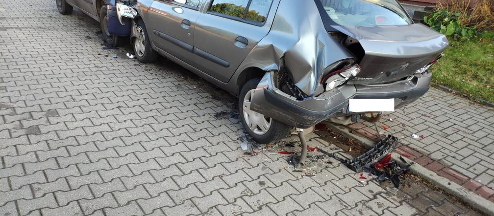 Wypadek w Olsztynie. 67-latka zniszczyła cztery samochody