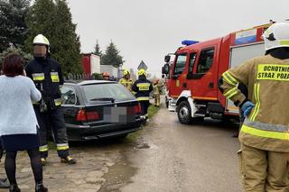 Chciała kupić samochód. Pijana w sztok rozbiła się na płocie w czasie próbnej jazdy