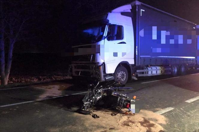 Tragiczny wypadek w powiecie proszowickim. Motocyklista NIE ŻYJE po zderzeniu z ciężarówką