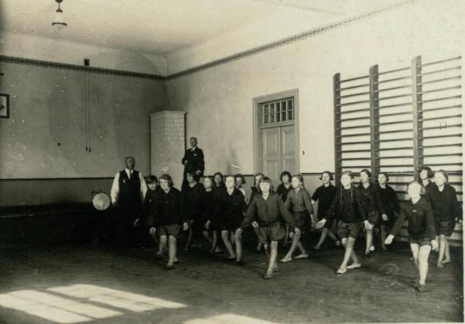 Dzień Edukacji Narodowej. Tak kiedyś wyglądały lubelskie szkoły! Zobacz zdjęcia z archiwum