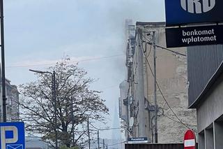 Płonie kamienica w Siemianowicach Śląskich. Strażacy ewakuowali mieszkańców 