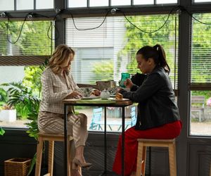 M jak miłość, odcinek 1888. Julia (Marta Chodorowska), Magda (Anna Mucha)