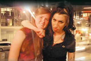 Amy Winehouse zapiła się na śmierć