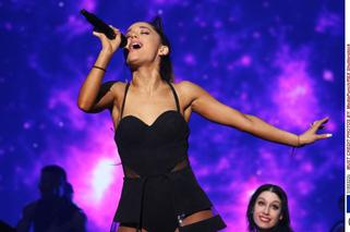 Ariana Grande zaprosiła na scenę poszkodowanych z zamachu W Manchesterze