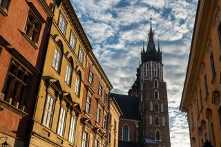 Piękny gest w Krakowie: Hejnalista odegrał hymn Polski!