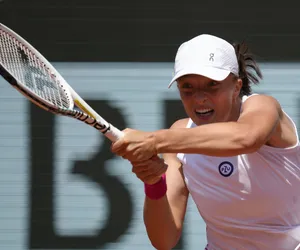 Iga Świątek - Haddad Maia RELACJA NA ŻYWO Polka walczy w półfinale Roland Garros Iga Świątek - Haddad Maia WYNIK NA ŻYWO