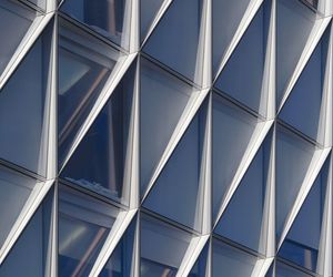 Podwójne fasady szklane. Rola fasady w wentylacji pomieszczeń