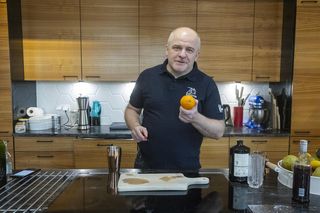 Poseł KO spędził w szpitalu sześć dni  Naprawili Kowalowi kolano