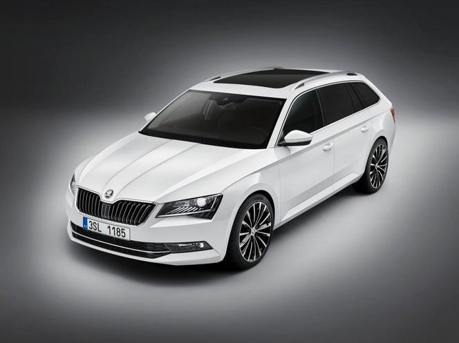 Skoda Superb Combi trzecia generacja