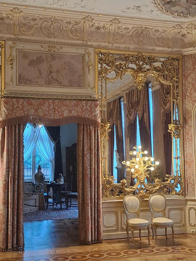 To najpiękniejszy pałac w Łódzkiem według AI