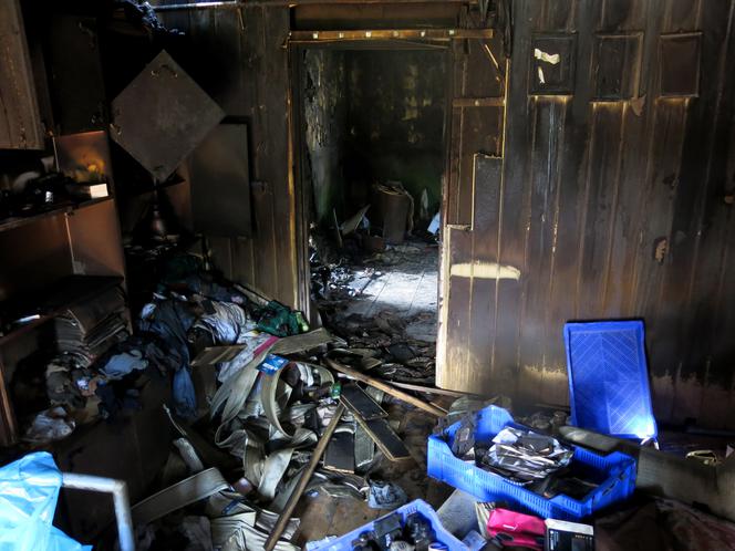 Drewniany dom państwa Baranowskich nie nadaje się do zamieszkania.