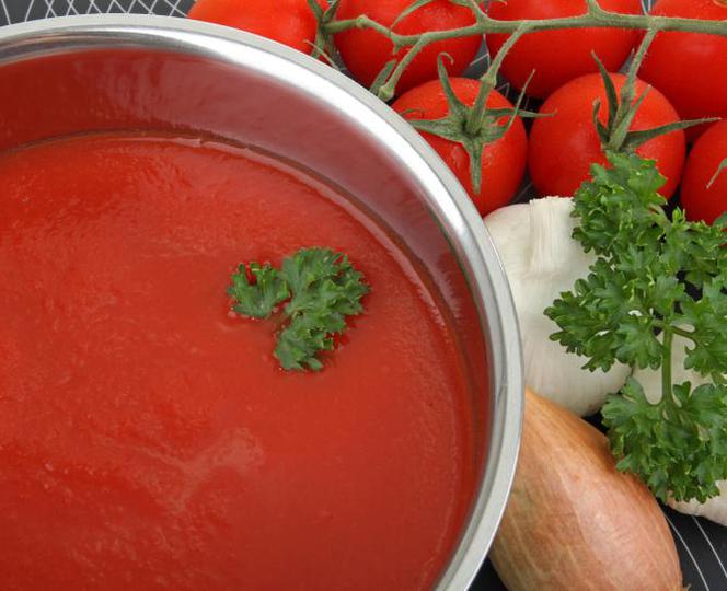 Aromatyczny sos pomidorowy