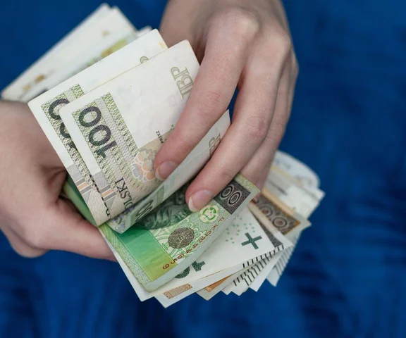 Lawina odmów renty wdowiej w Polsce? ZUS ujawnia listę powodów