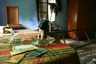 Mieszkaniec Mielca fotografuje opuszczone domy: Te zdjęcia są piękne i przerażające zarazem [GALERIA]