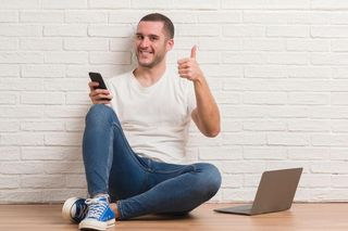 Co naprawdę znaczy „OK” w wiadomości? Psycholog wyjaśnia, co kryje się za tym słowem